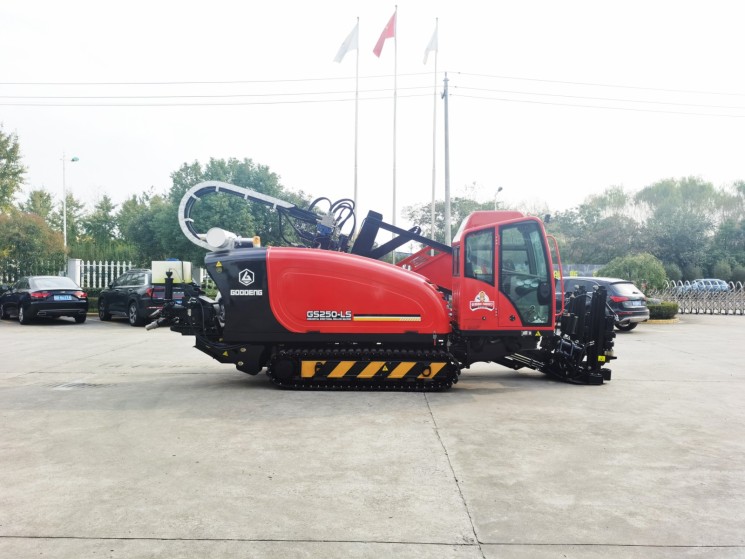 Установка для ГНБ бурения на гусеничном ходу GOODENG GS250-LS